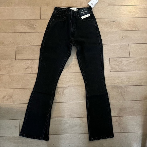 NWT Abercrombie & Fitch Curve Love High Rise Skinny Jean - Picture 4 of 5